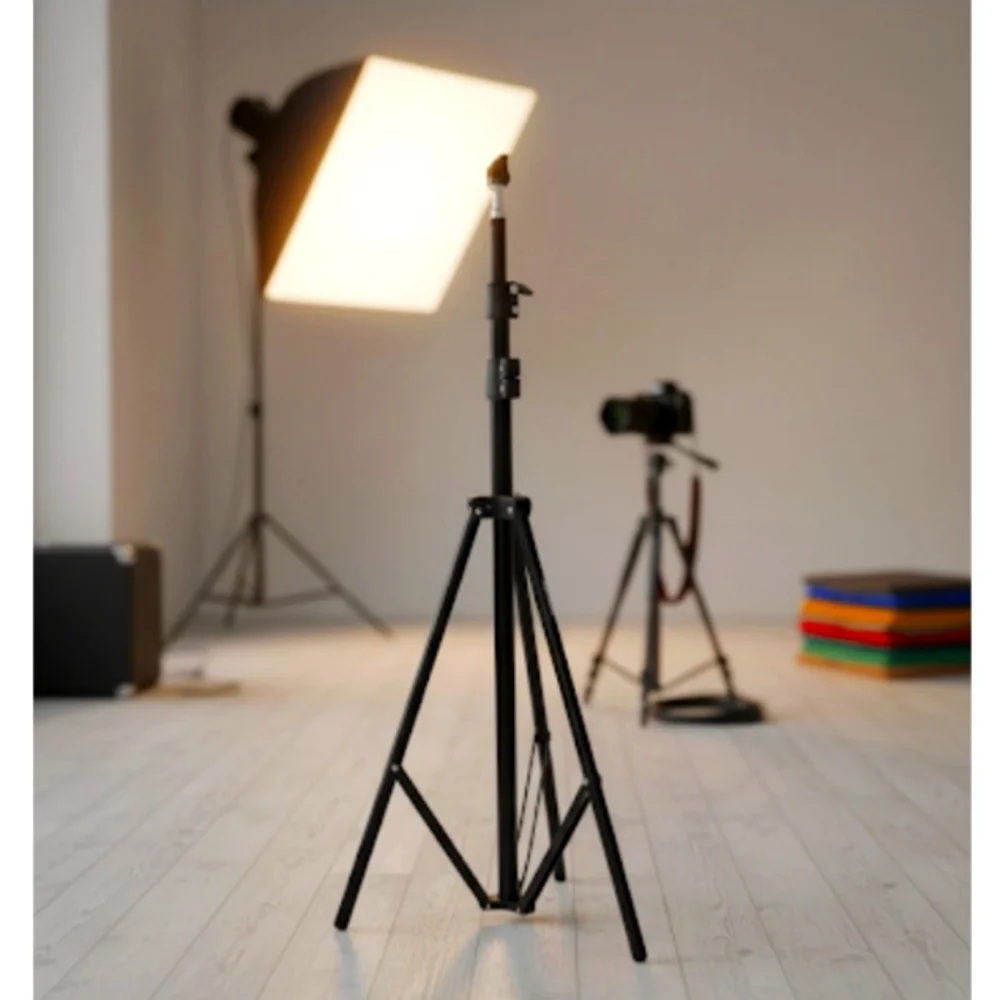NEEWER PROFESSIONAL ADJUSTABLE PHOTOGRAPHY LIGHT STAND.
